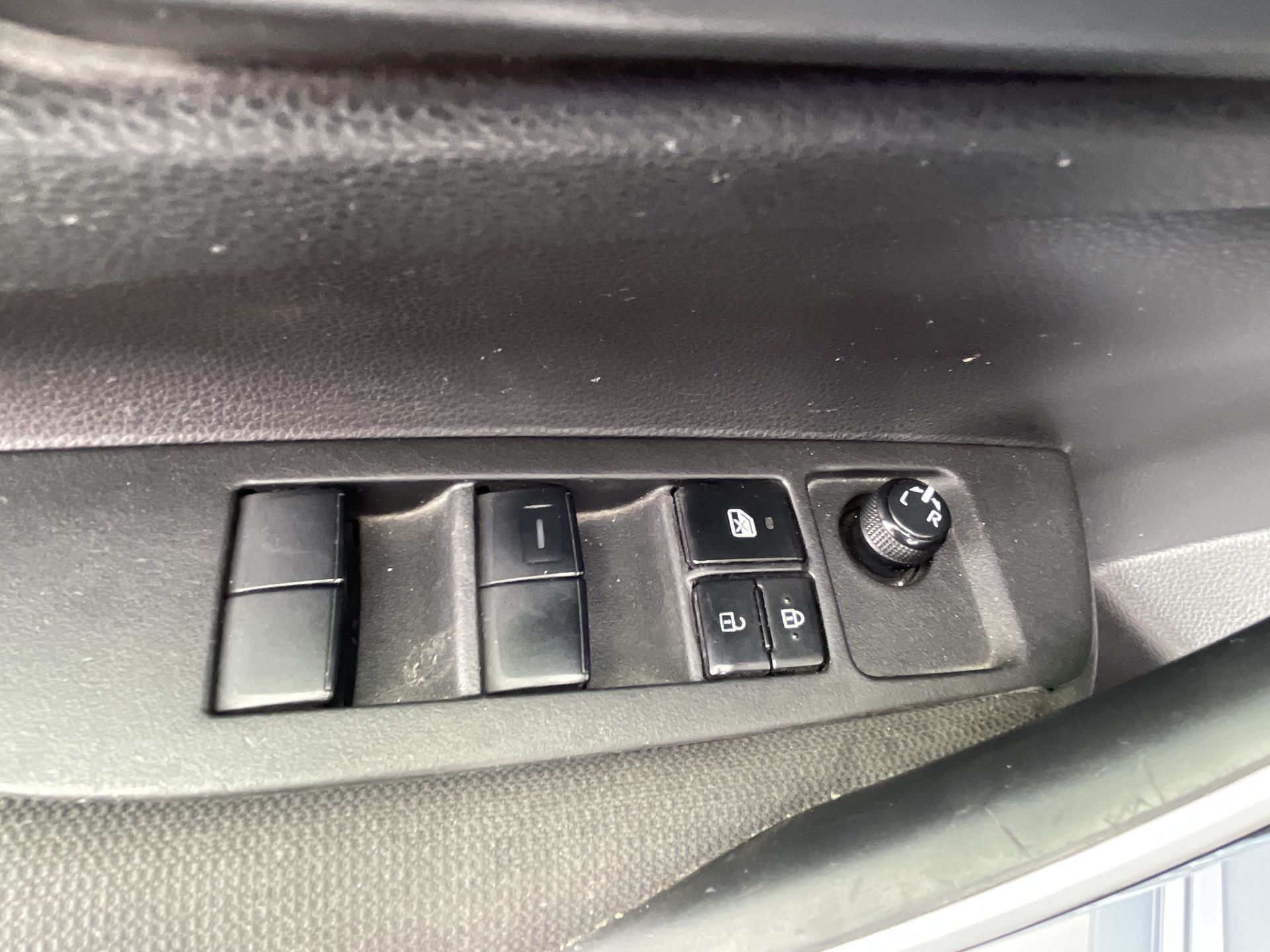 2024 Toyota COROLLA LE HEV