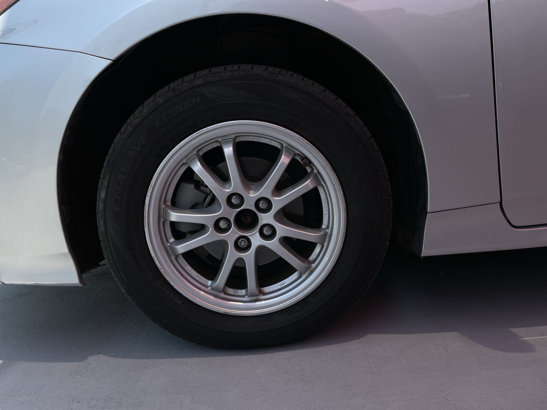 2021 Toyota PRIUS BASE BASE