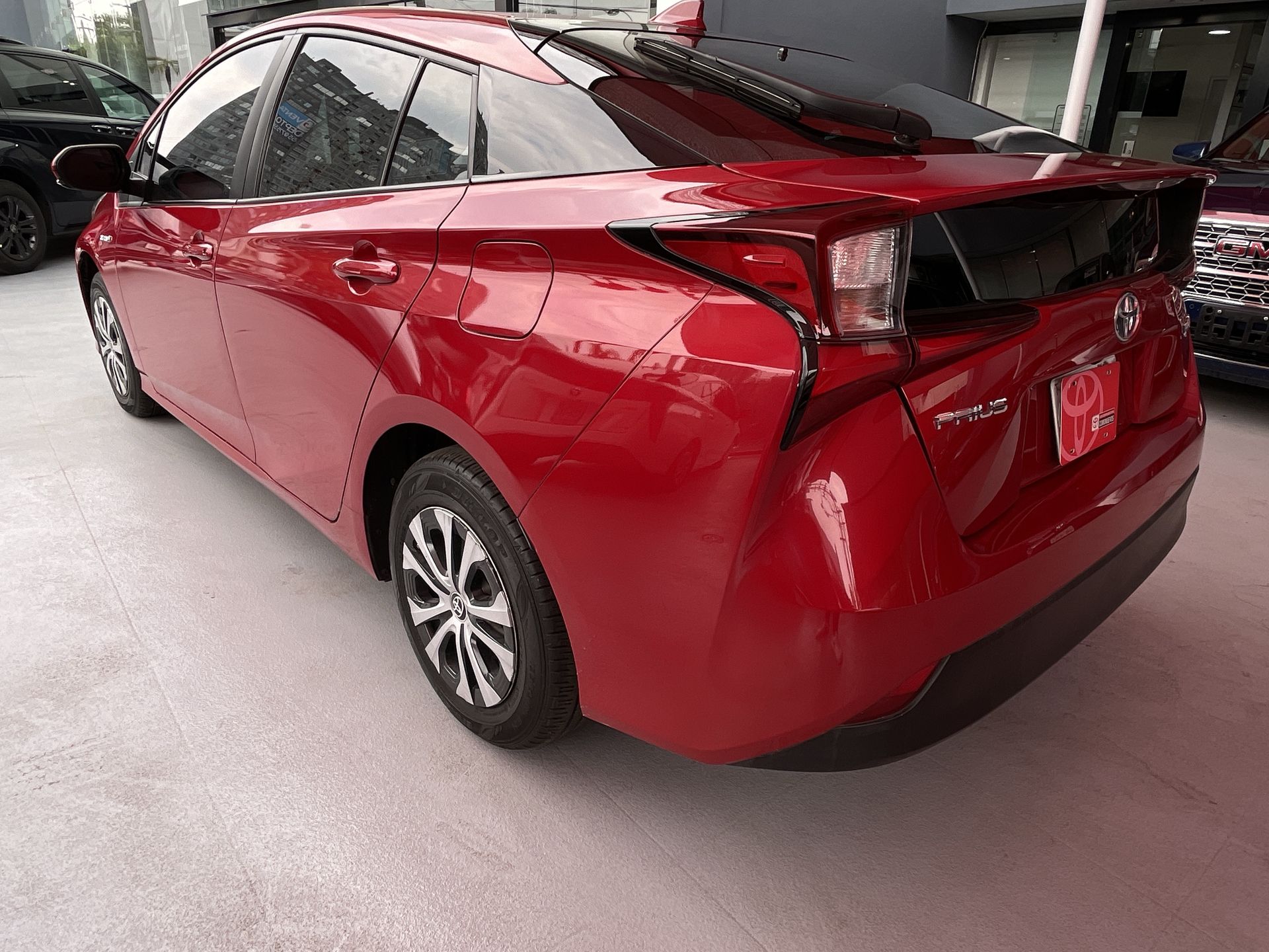 2022 Toyota PRIUS BASE PREMIUM