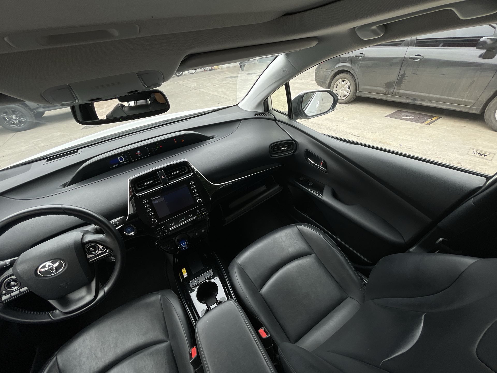 2021 Toyota PRIUS PREMIUM