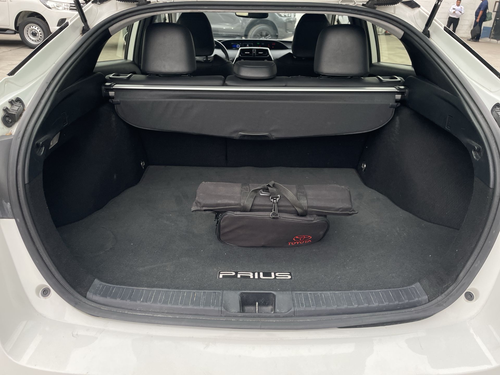 2021 Toyota PRIUS PREMIUM