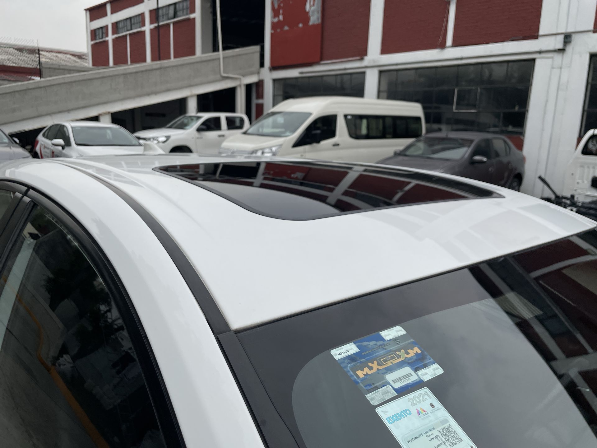 2021 Toyota PRIUS PREMIUM