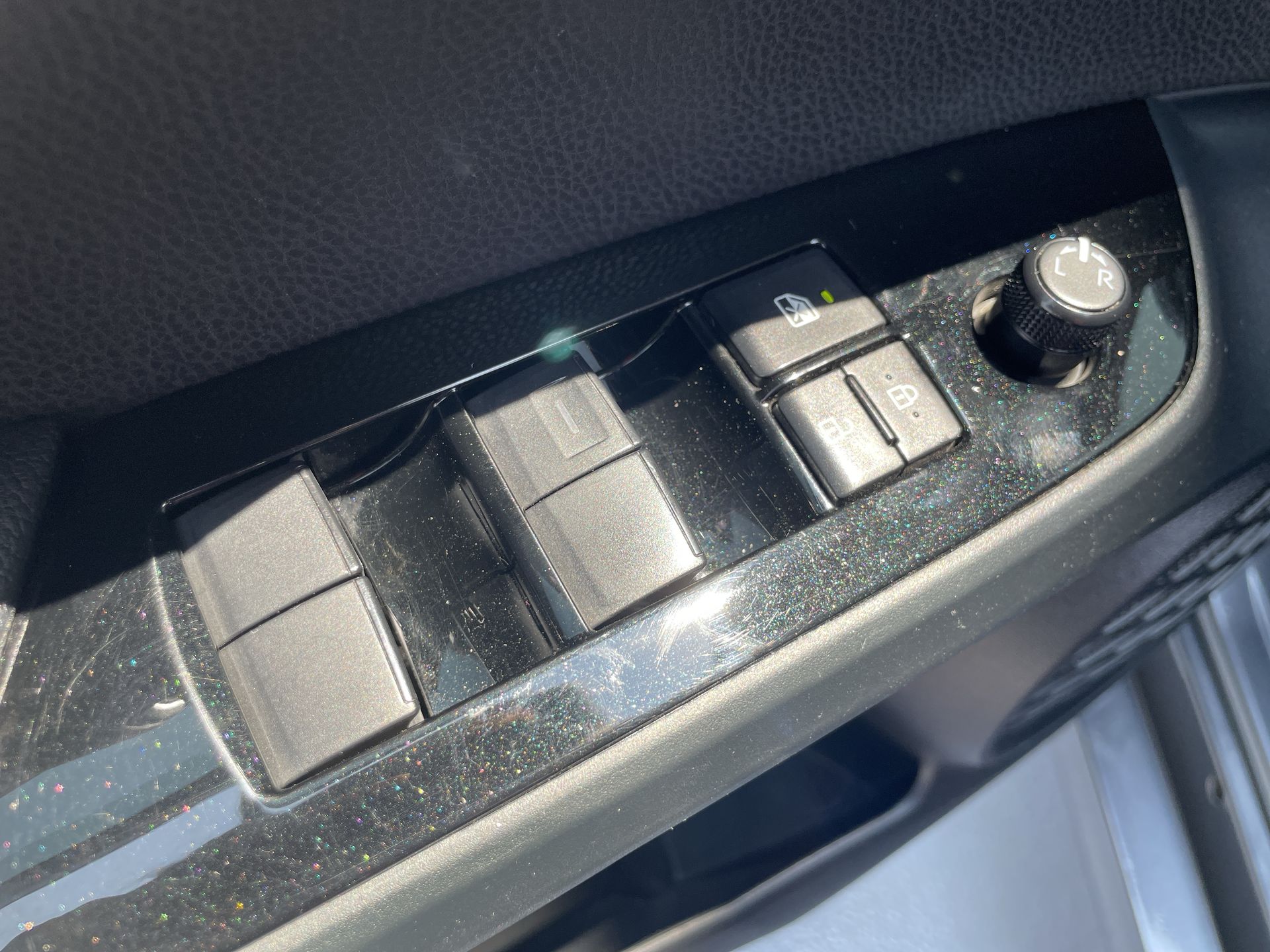 2022 Toyota PRIUS BASE BASE