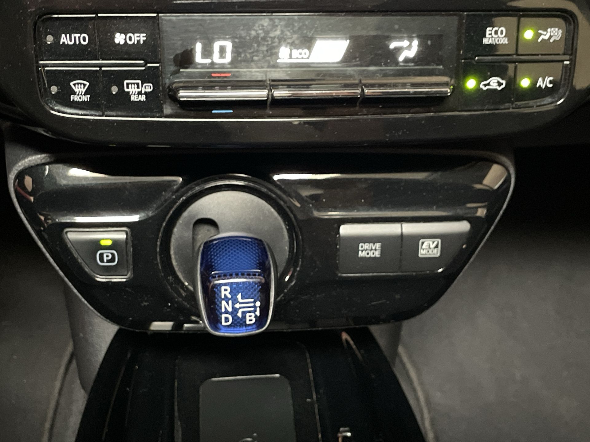 2022 Toyota PRIUS PREMIUM - BITONO