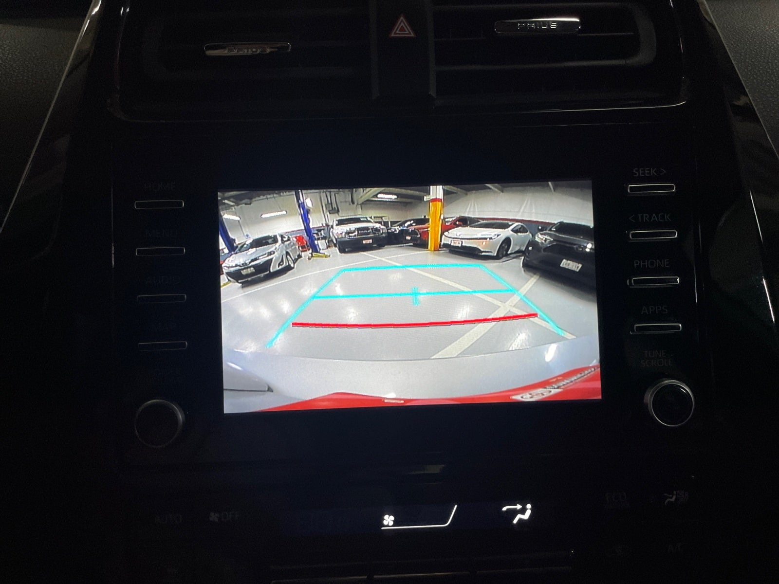 2020 Toyota PRIUS PREMIUM