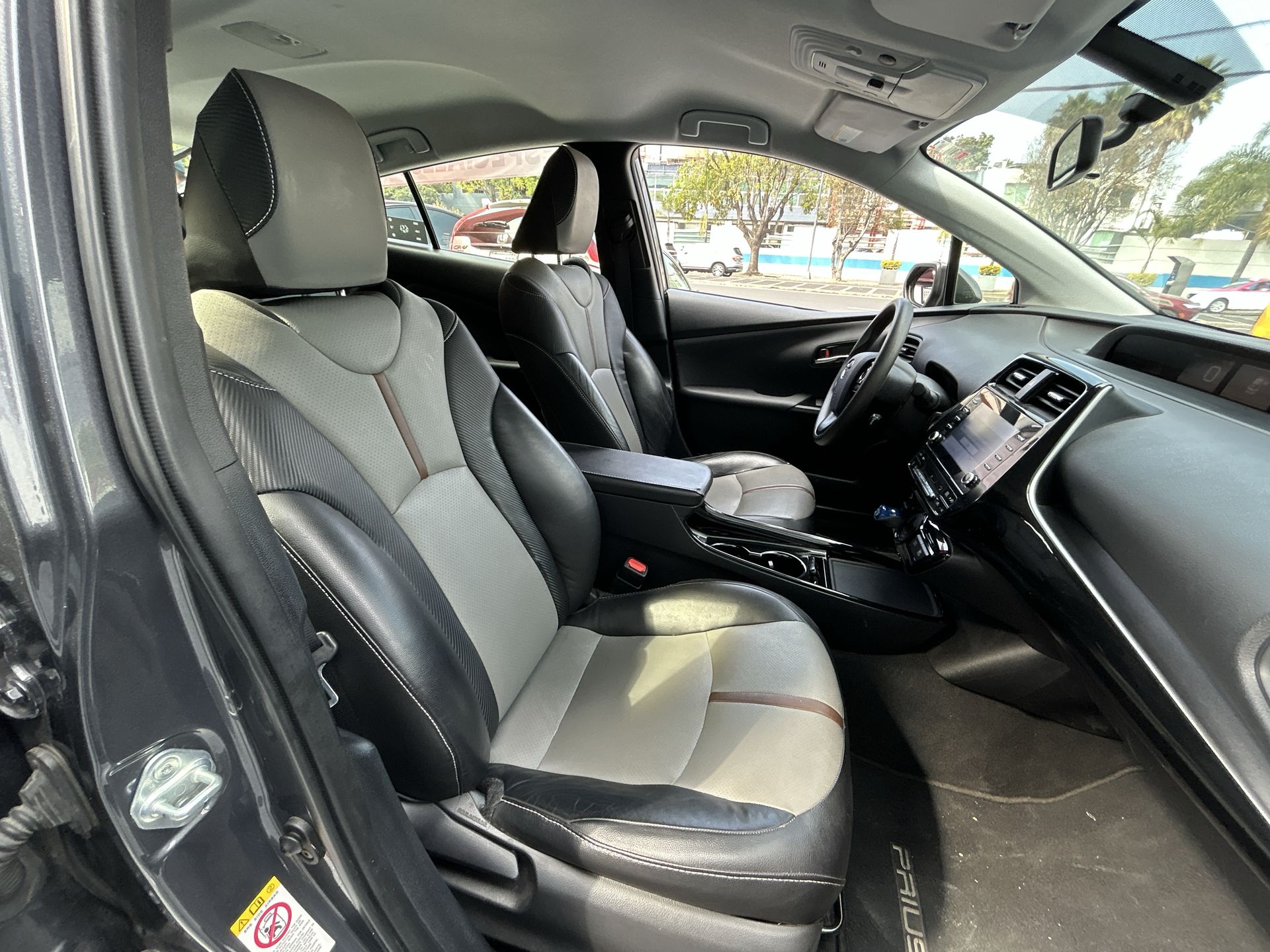 2020 Toyota PRIUS BASE BASE