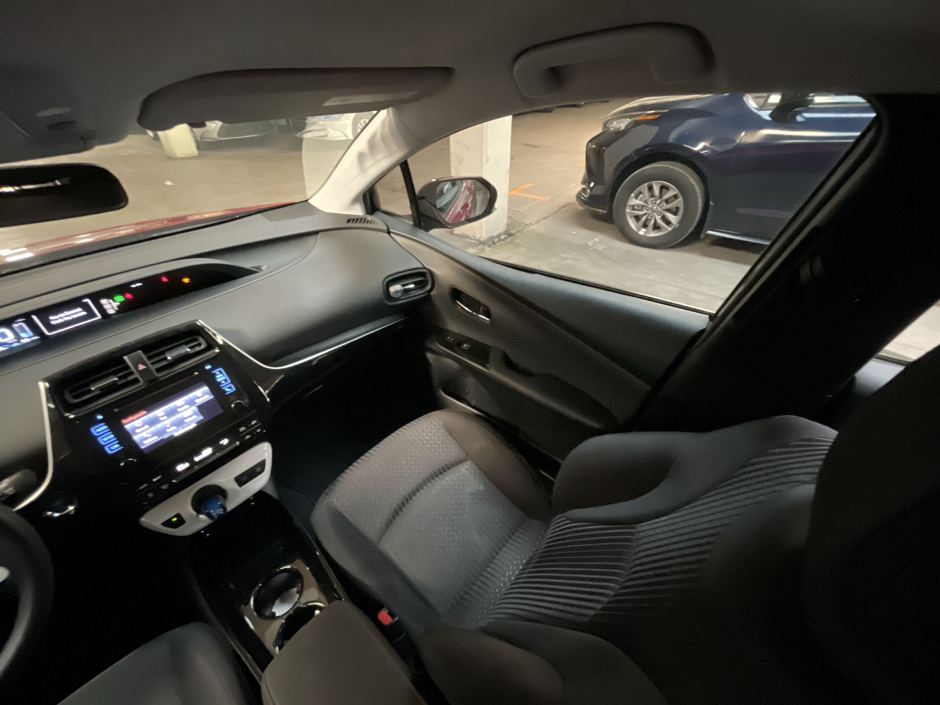 2017 Toyota PRIUS BASE BASE CVT