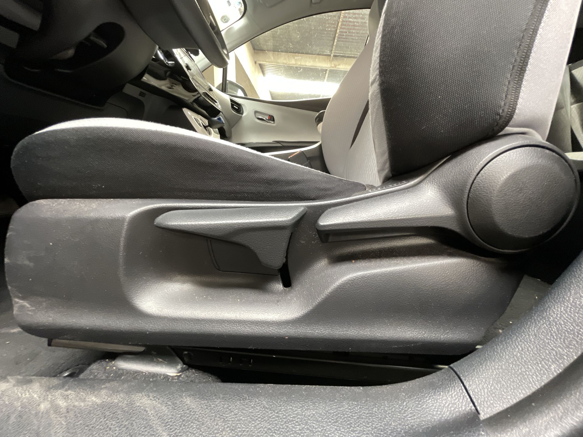 2018 Toyota PRIUS BASE BASE CVT