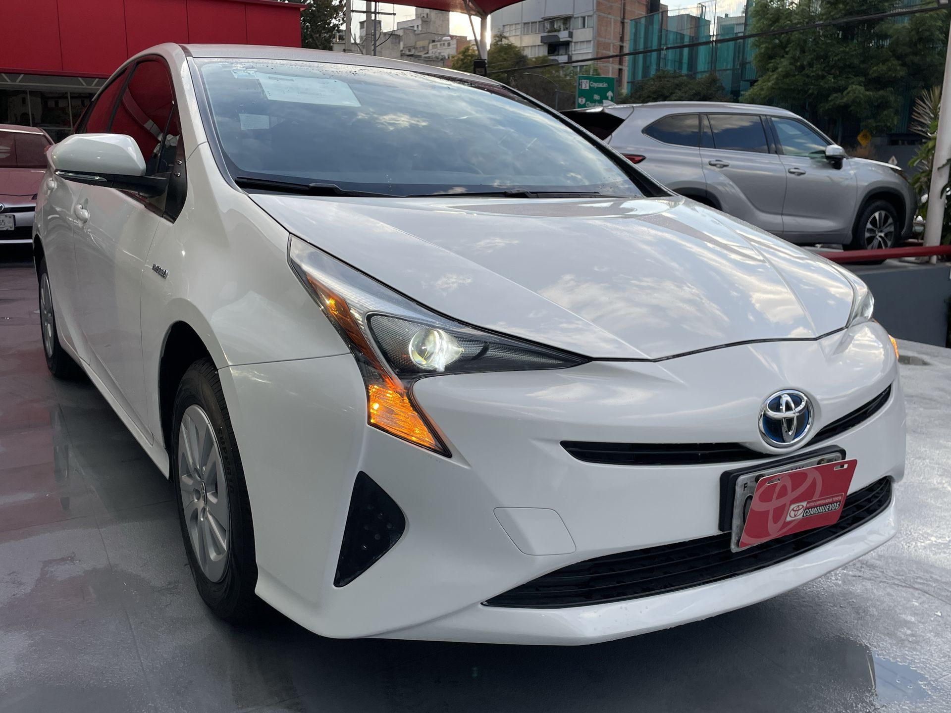 2018 Toyota PRIUS PREMIUM AT