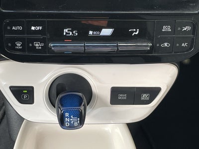 2018 Toyota PRIUS PREMIUM AT