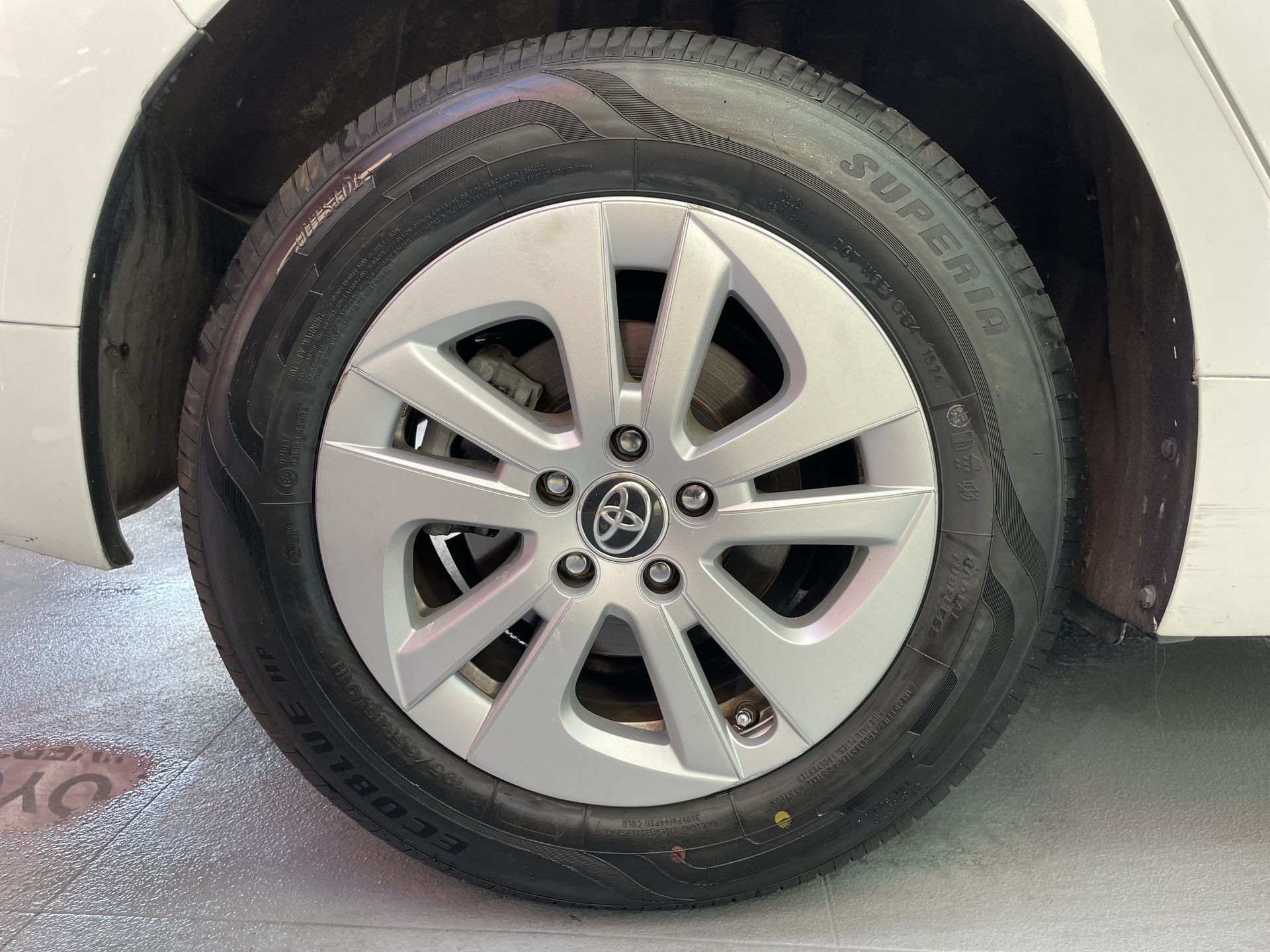 2018 Toyota PRIUS PREMIUM AT