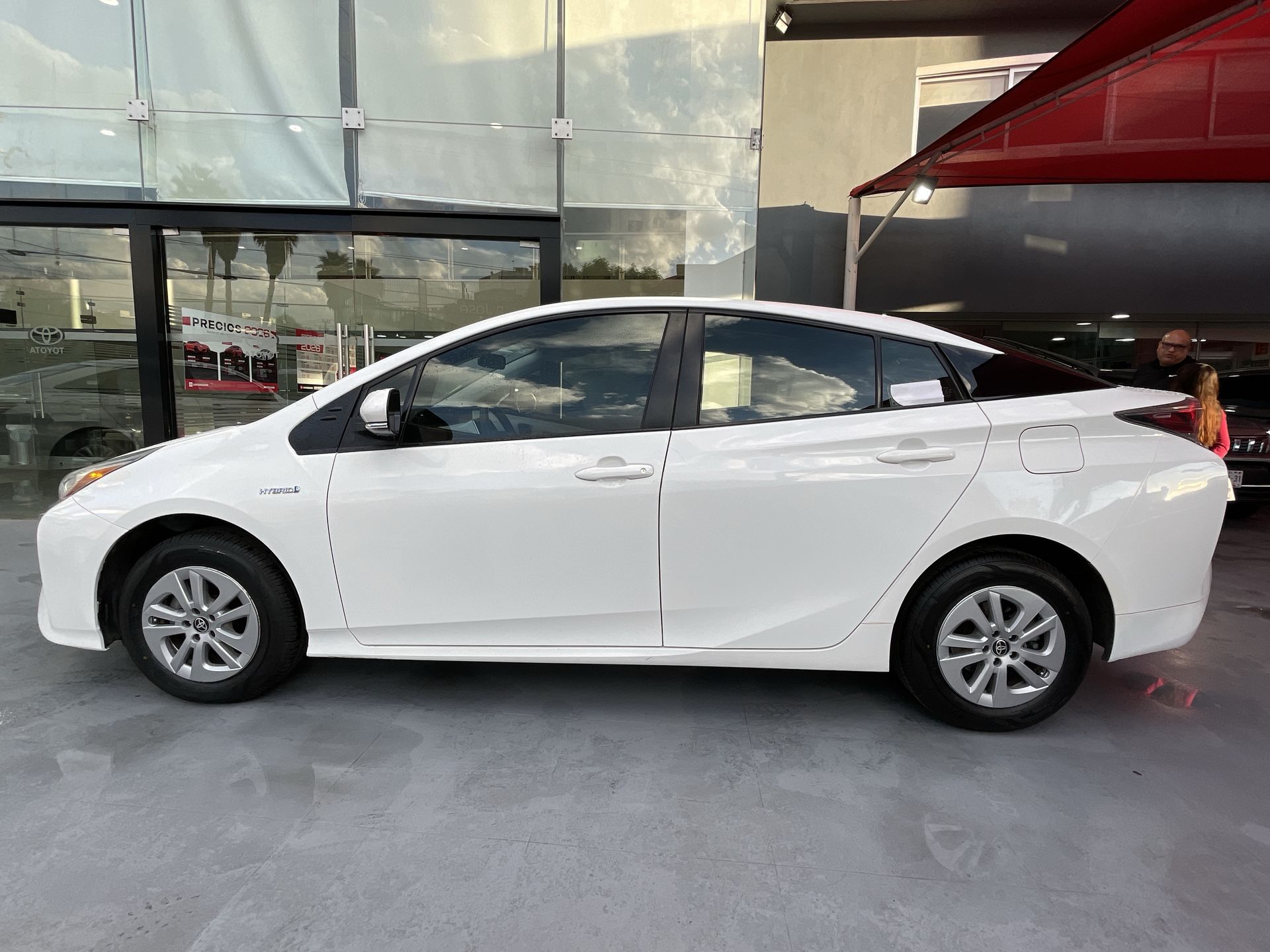 2018 Toyota PRIUS PREMIUM AT