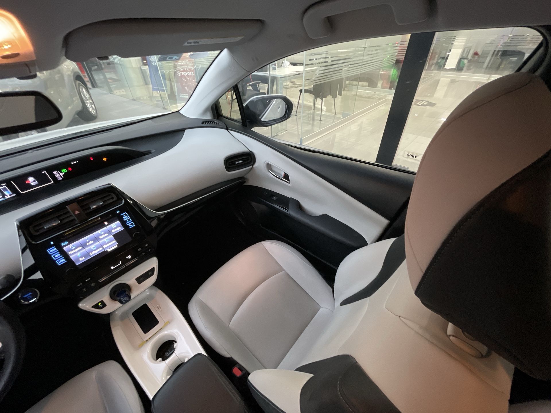 2017 Toyota PRIUS BASE PREMIUM CVT