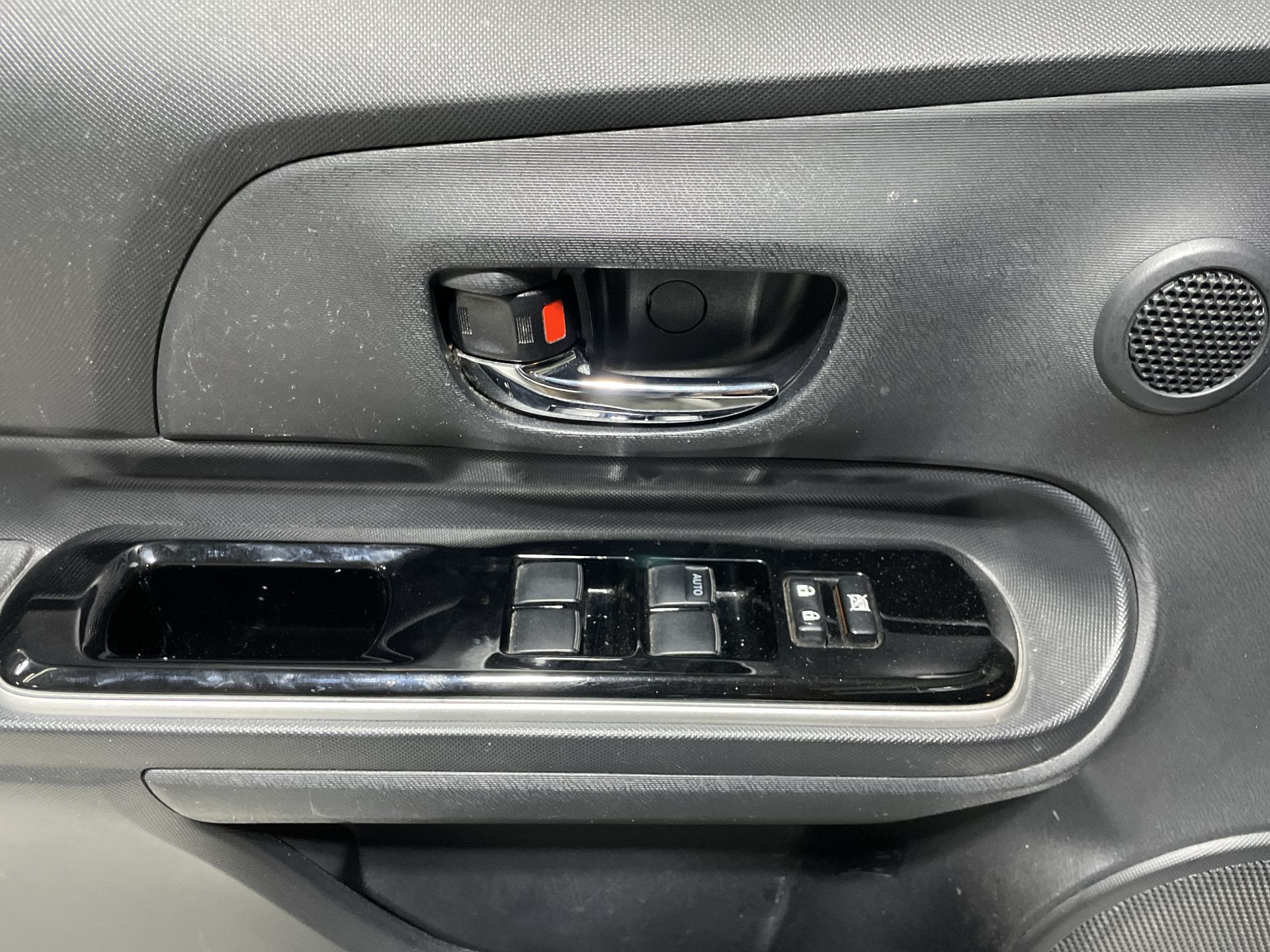 2018 Toyota PRIUS 1.5 HYBRID AUTO