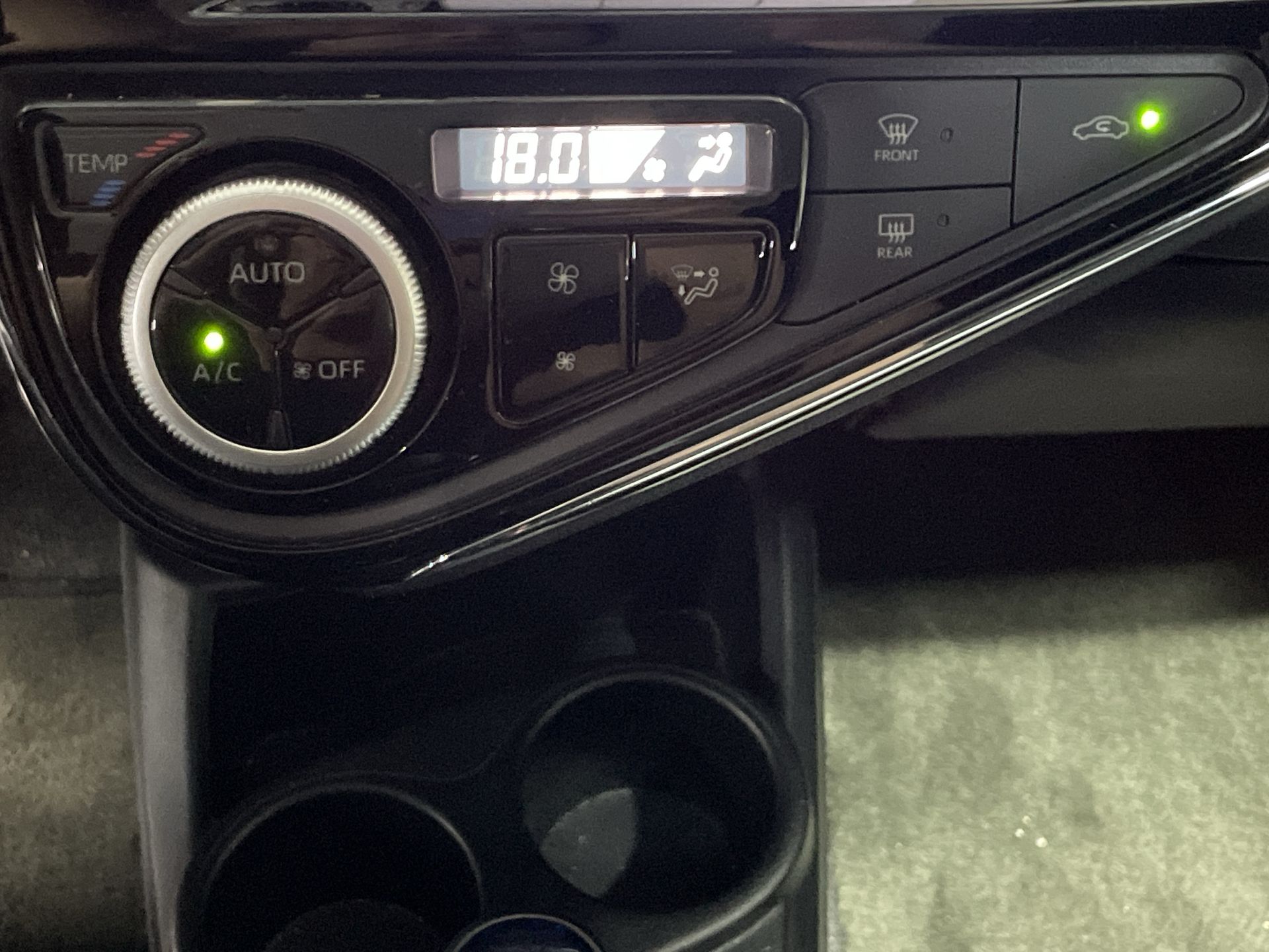 2018 Toyota PRIUS 1.5 HYBRID AUTO