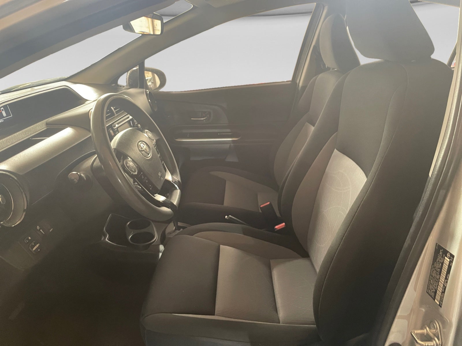 2018 Toyota PRIUS 1.5 HYBRID AUTO