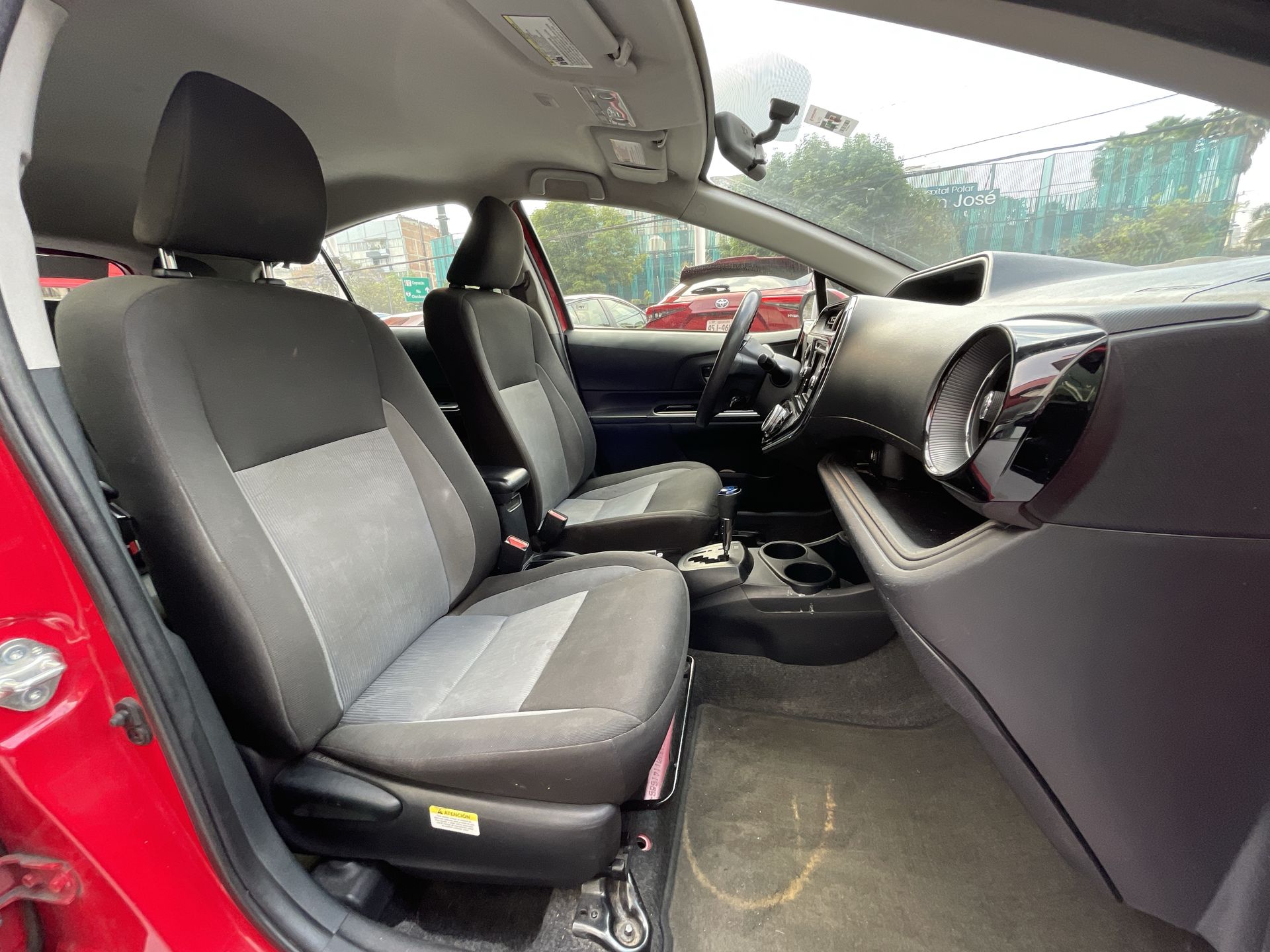 2021 Toyota PRIUS PRIUS C