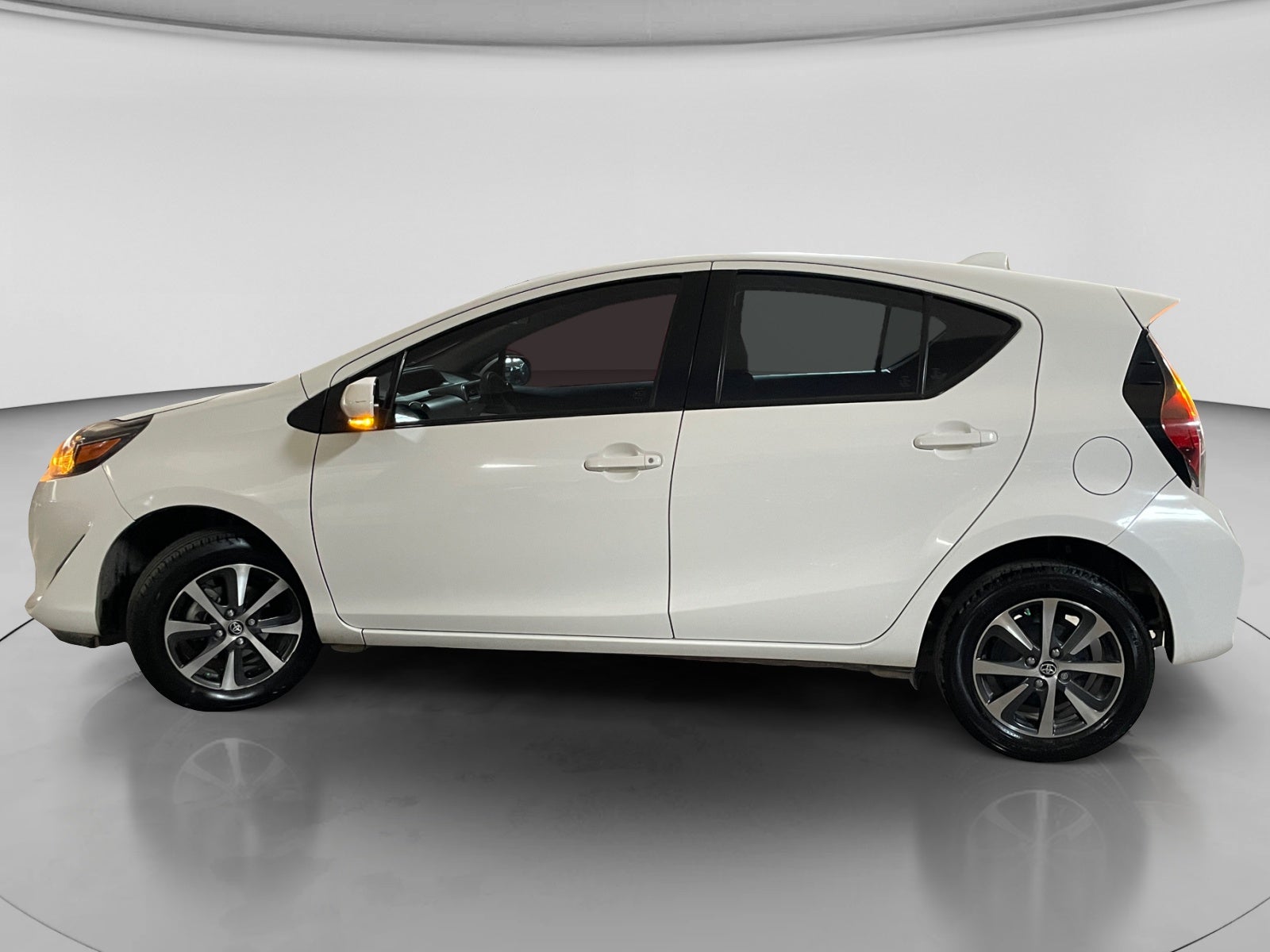 2021 Toyota PRIUS BASE PRIUS C