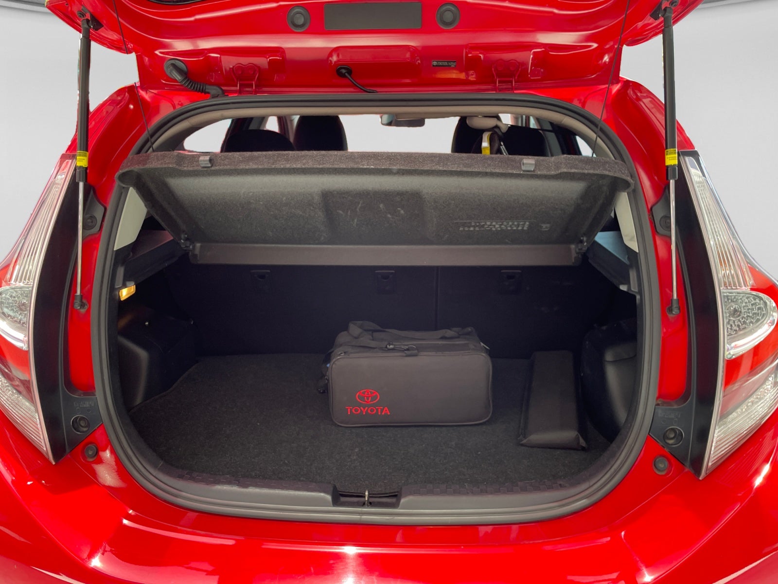 2020 Toyota PRIUS BASE PRIUS C