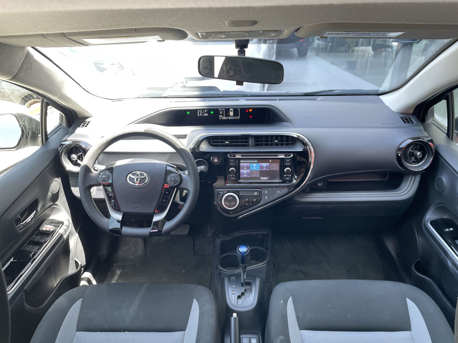 2021 Toyota PRIUS BASE BASE