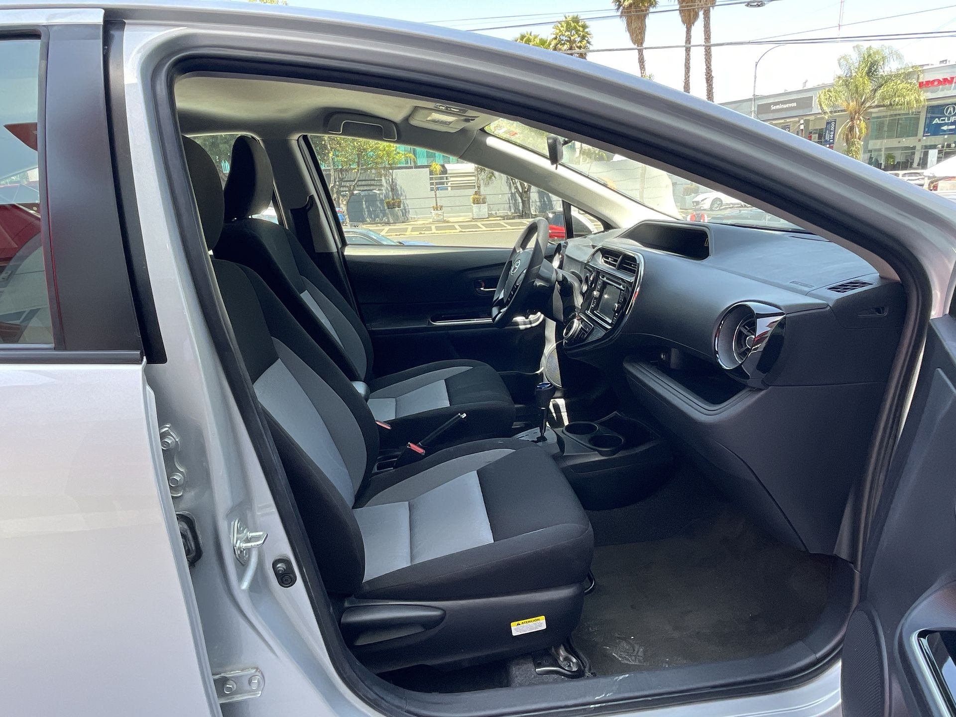 2021 Toyota PRIUS BASE BASE