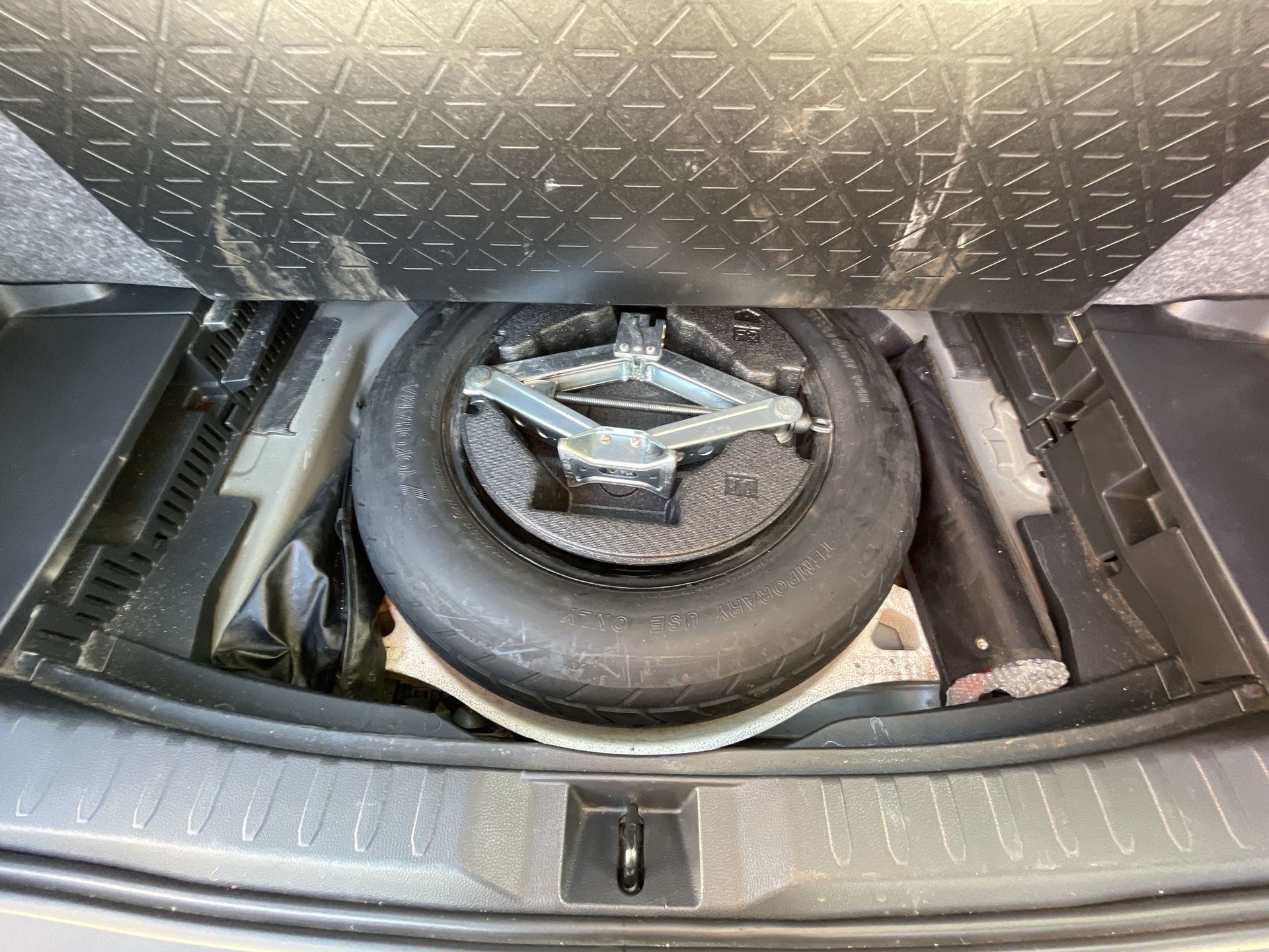 2019 Toyota RAV4 2.5 LIMITED HYBRID AT