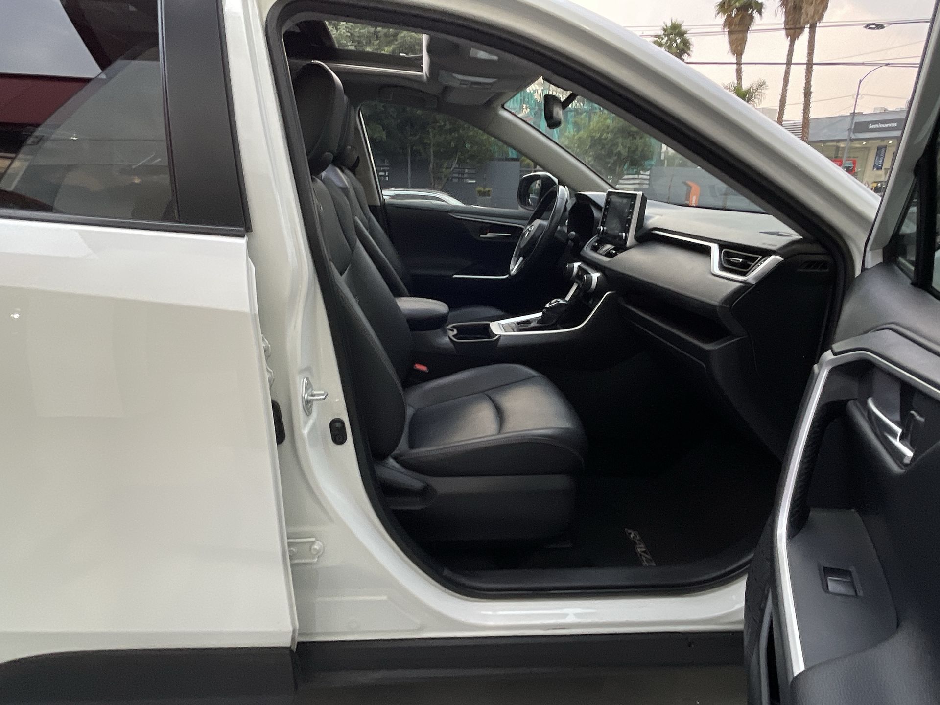 2019 Toyota RAV4 2.5 LIMITED HYBRID AT