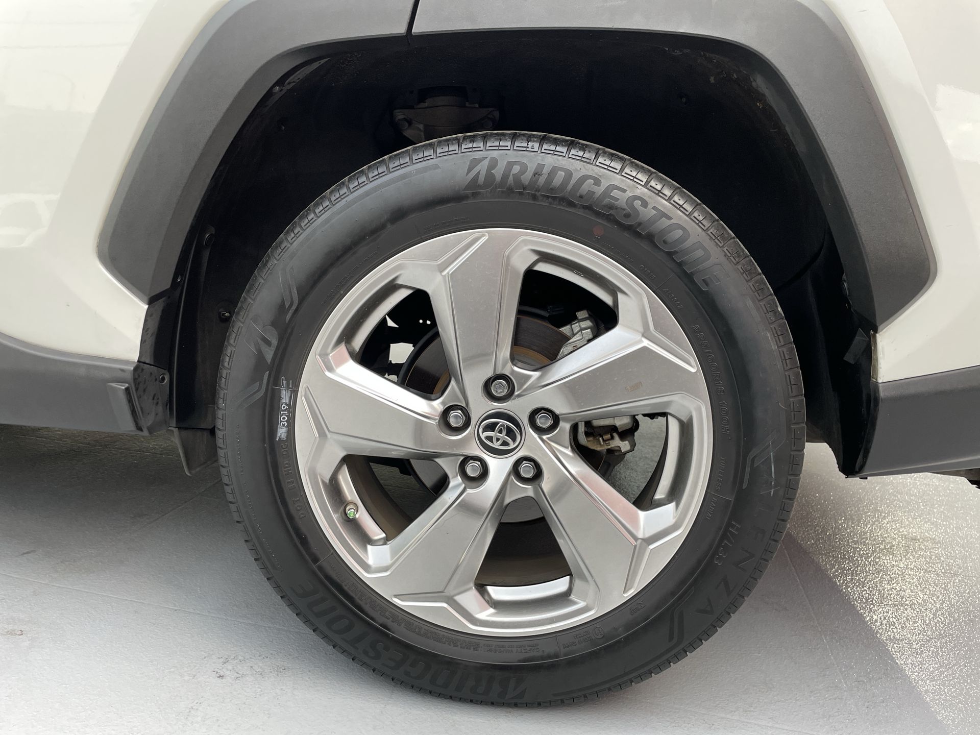 2019 Toyota RAV4 2.5 LIMITED HYBRID AT
