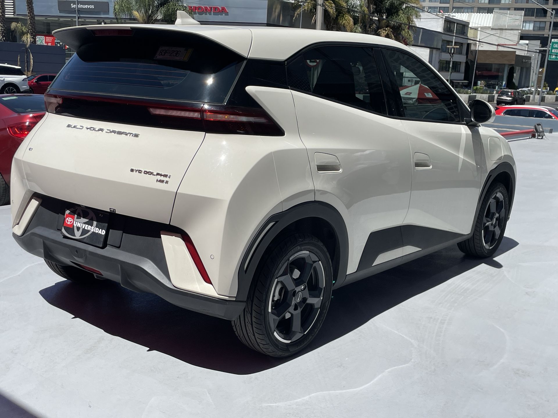 2025 BYD DOPLHIN 4 SEATS 380KM