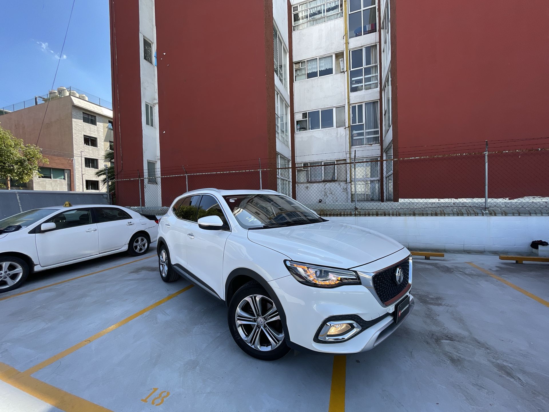 2023 MG HS 2.0T LUX TROPHY DCT