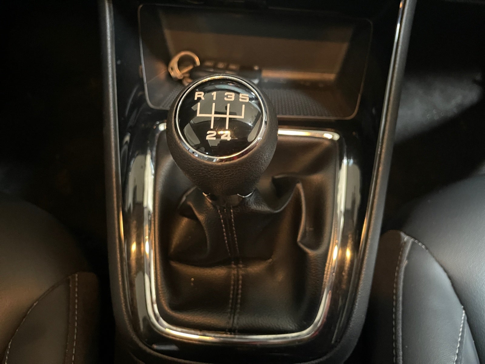 2024 MG MG TF 1.5L DEL ELEGANCE MT