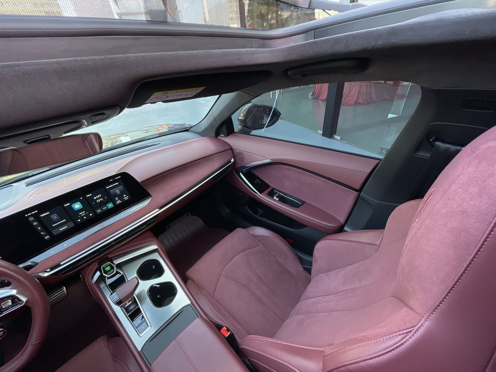 2025 MG MG TF 2.0T LUX TROPHY AT