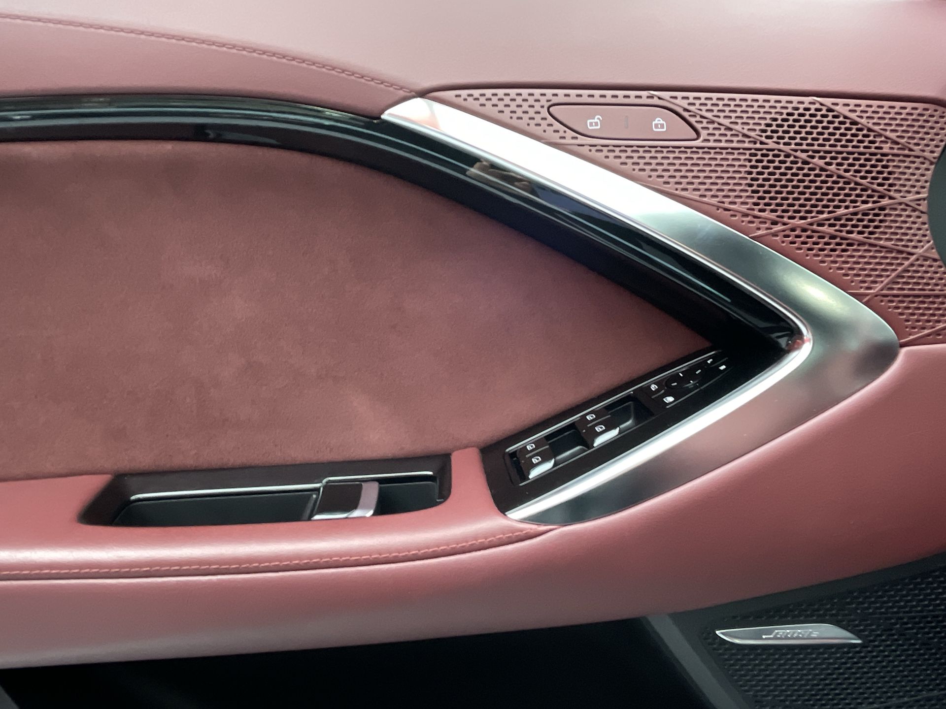 2025 MG MG TF 2.0T LUX TROPHY AT