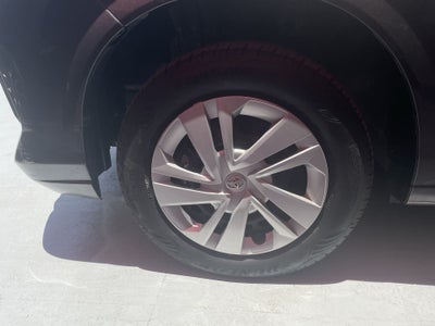2024 Toyota AVANZA LE MT