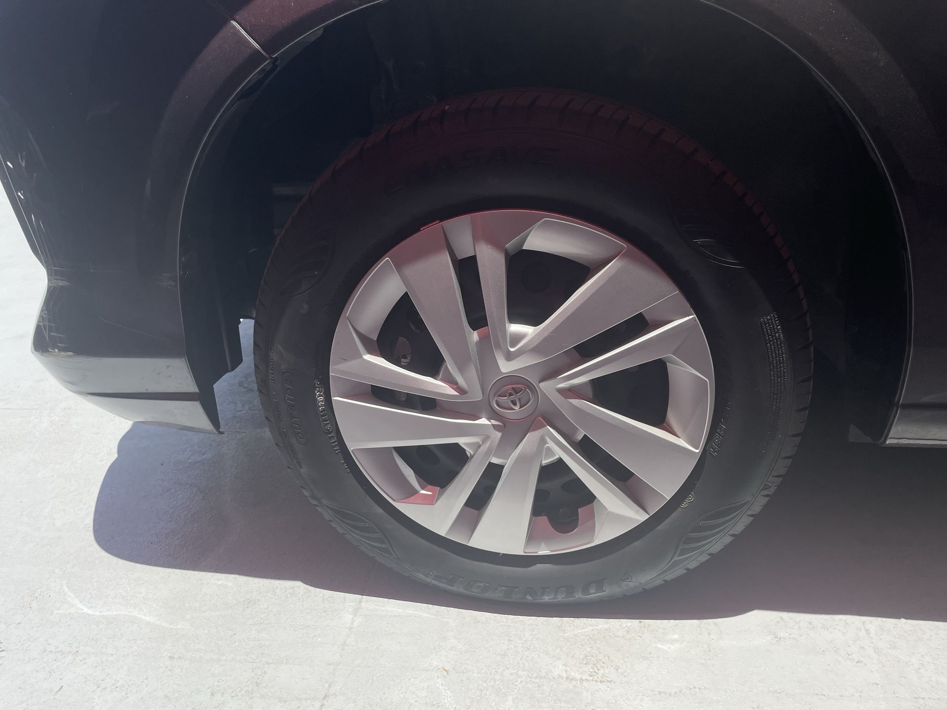 2024 Toyota AVANZA LE MT
