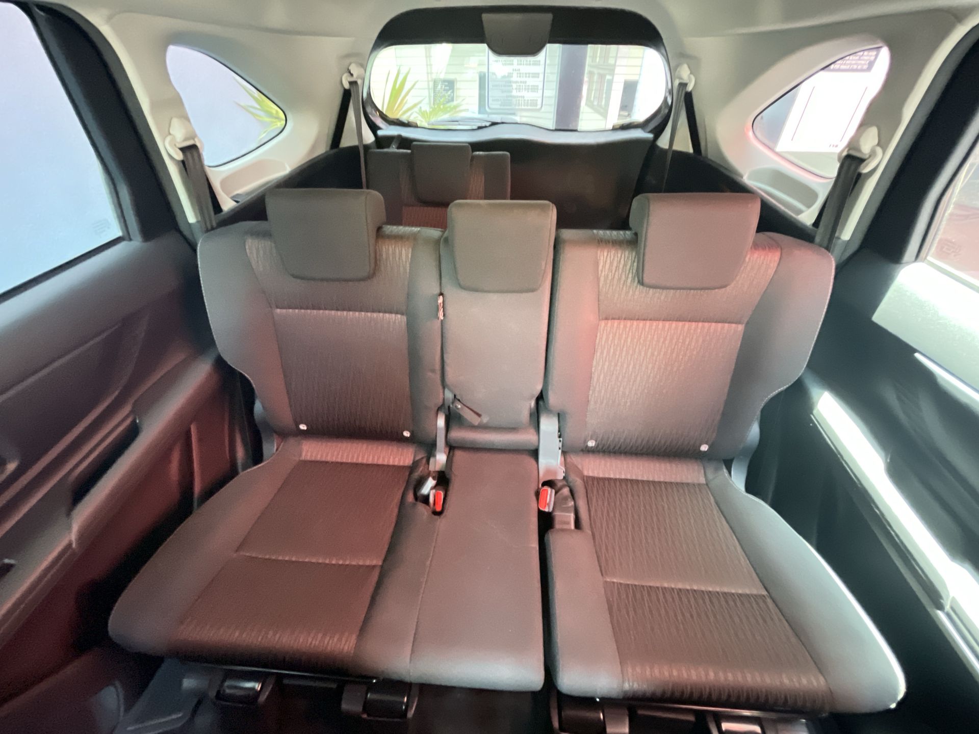 2024 Toyota AVANZA LE MT