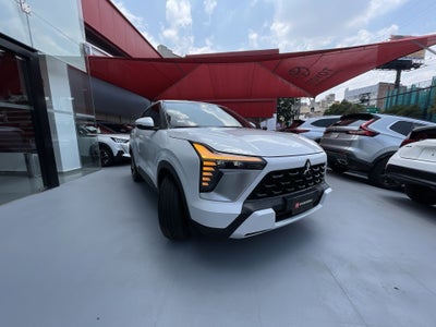 2025 Mitsubishi OUTLANDER SE PLUS