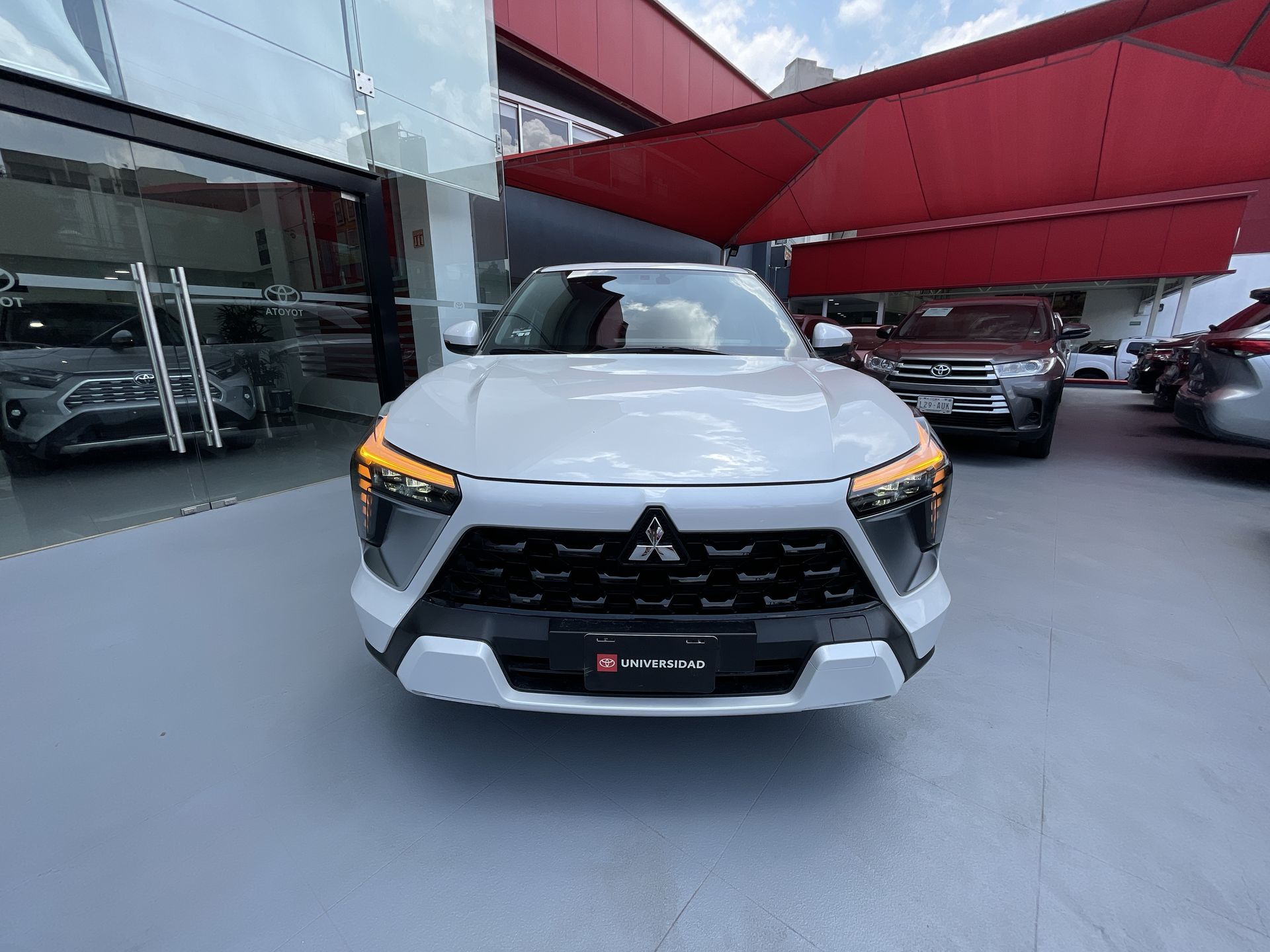 2025 Mitsubishi OUTLANDER SE PLUS