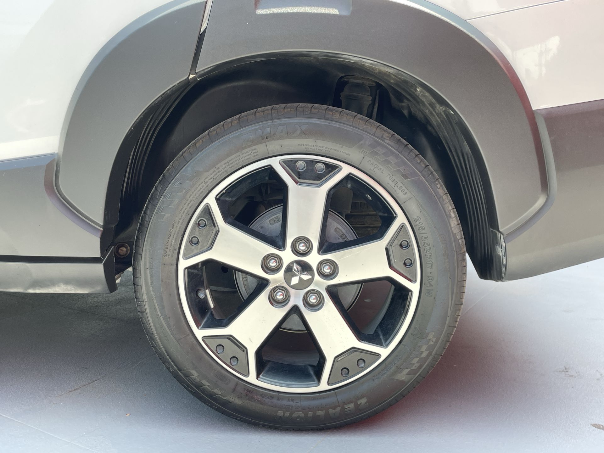 2023 Mitsubishi XPANDER CROSS LIMITED LIMITED