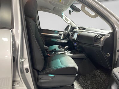 2025 Toyota HILUX D-CAB DSL AT MHEV