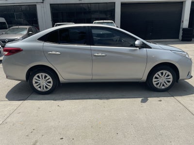 2022 Toyota YARIS CORE