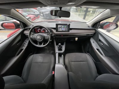 2023 Toyota YARIS BASE MT