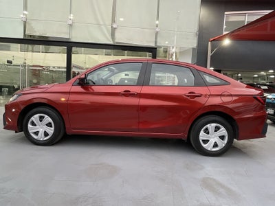 2023 Toyota YARIS BASE MT