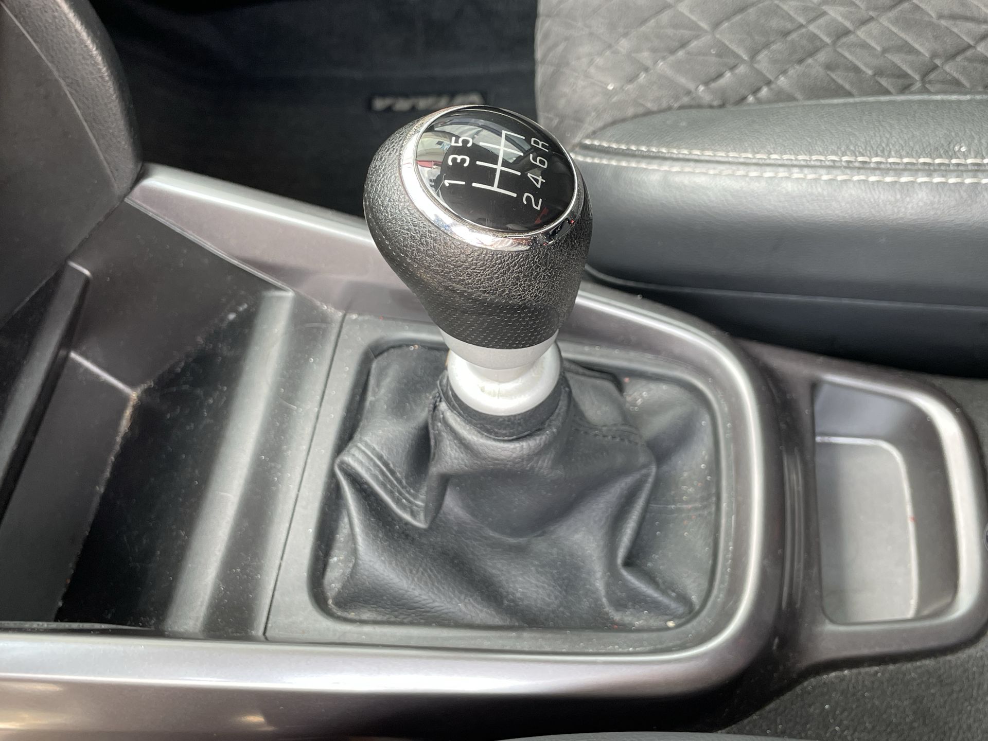 2021 SUZUKI VITARA BOOSTERJET TA