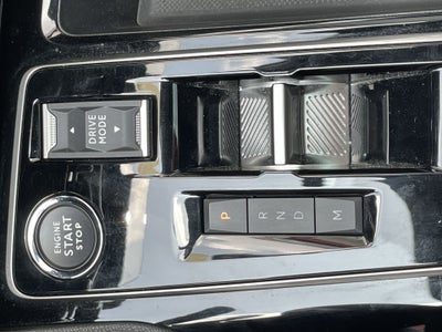 2025 PEUGEOT 3008 GT AUT