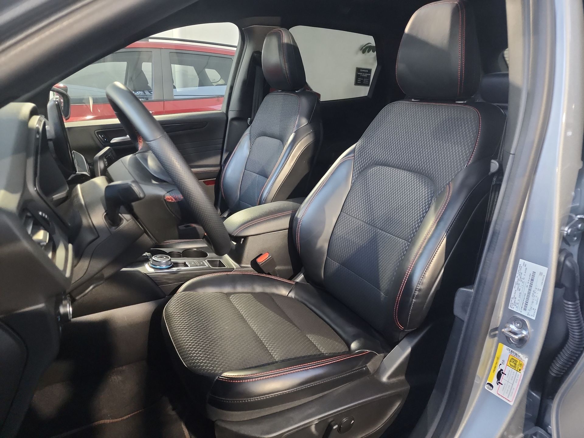 2023 Ford ESCAPE ST-LINE SELECT