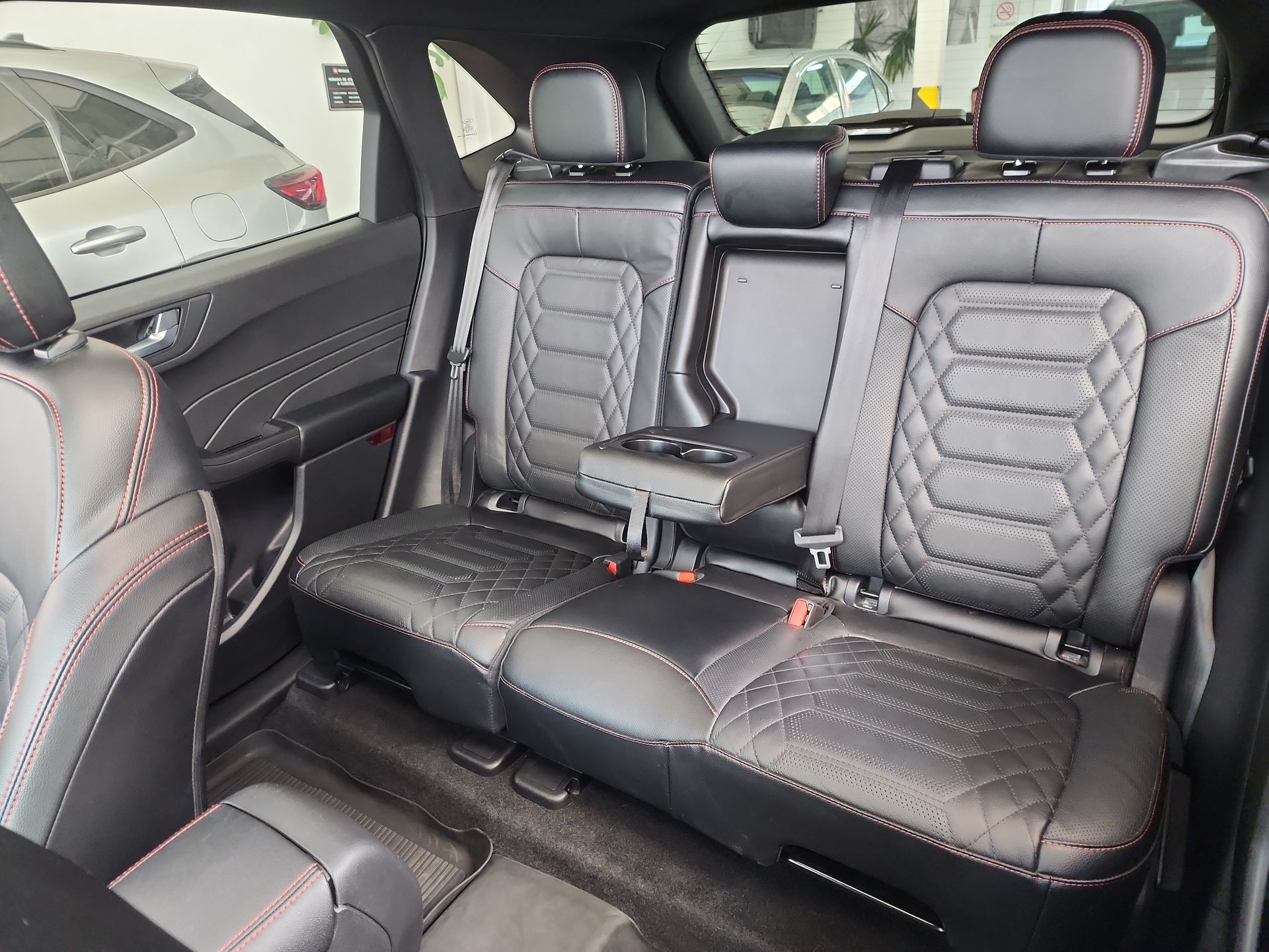 2024 Ford ESCAPE ST-LINE ELITE