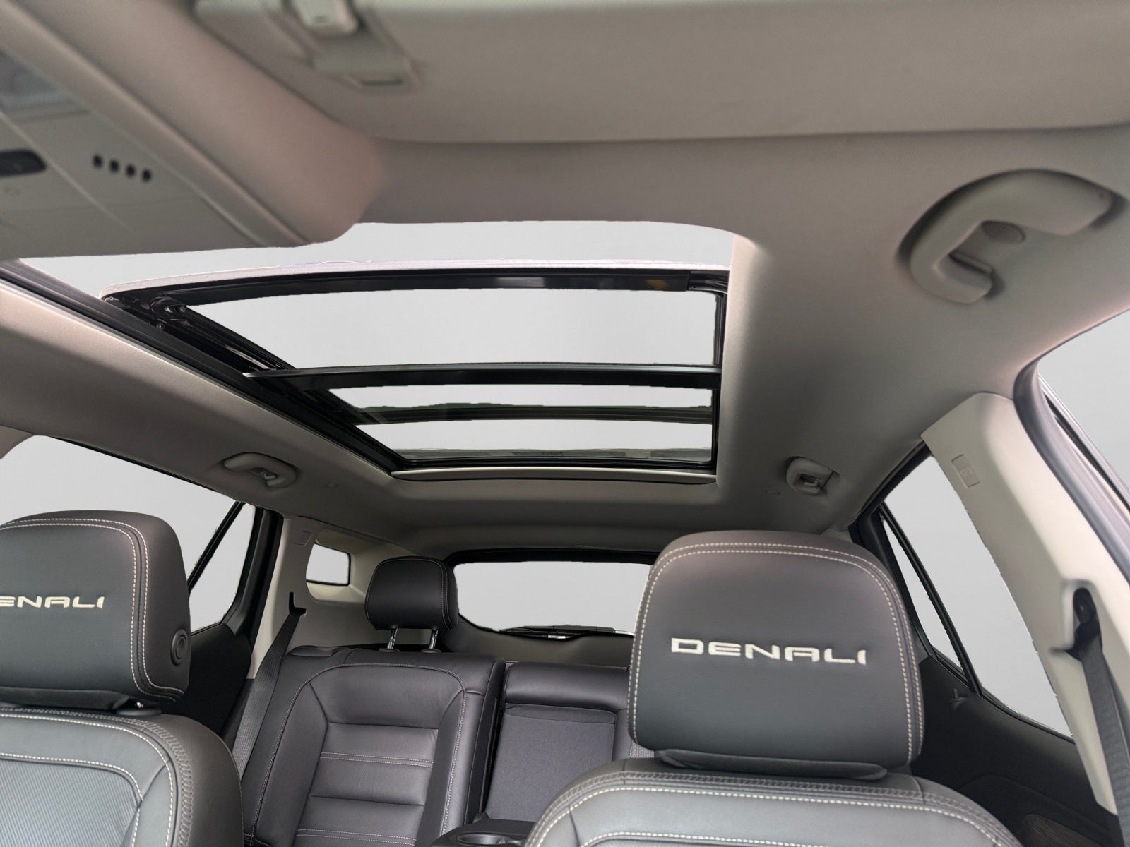 2023 GMC TERRAIN DENALI D