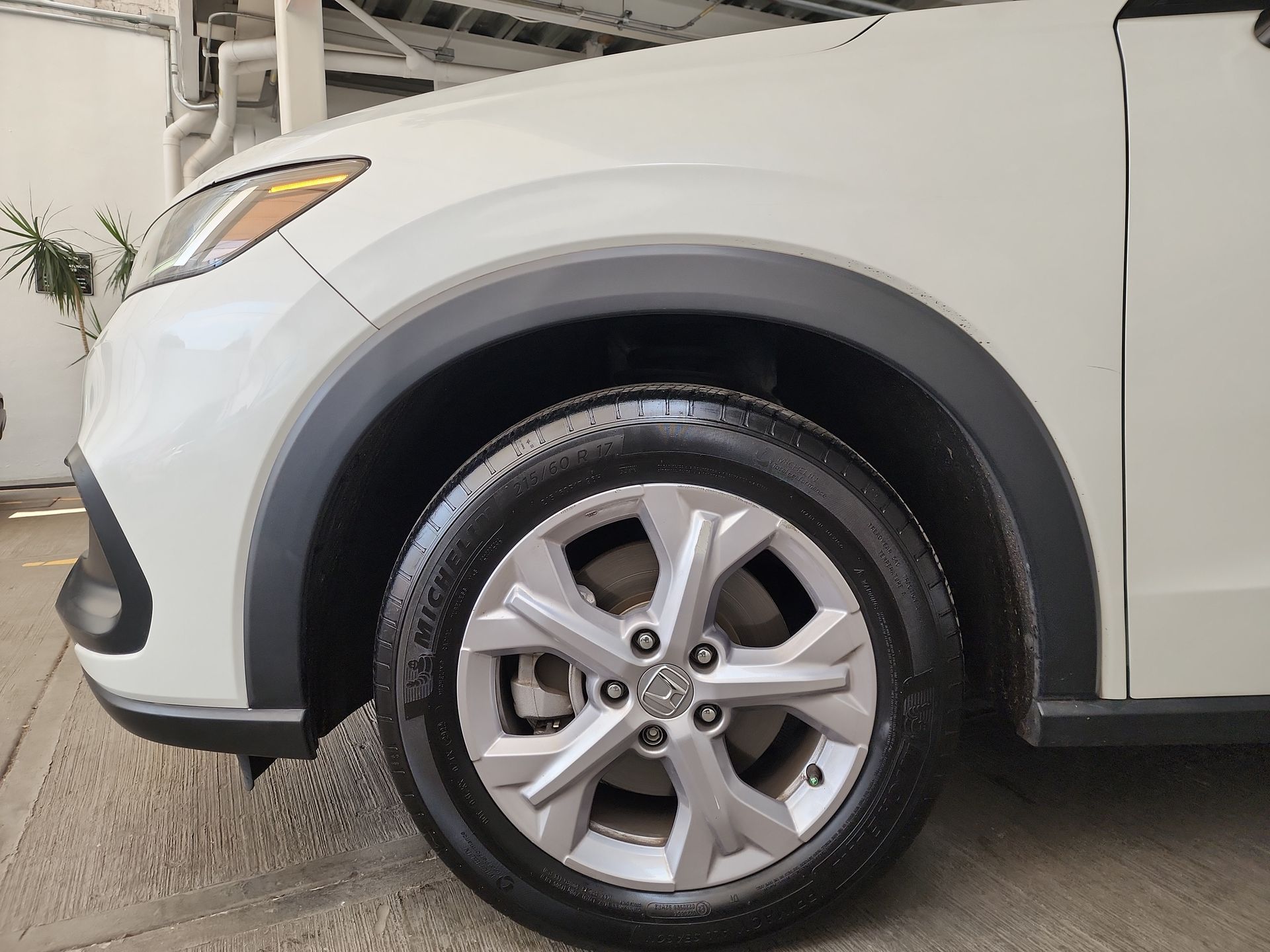 2023 Honda HR-V UNIQ CVT