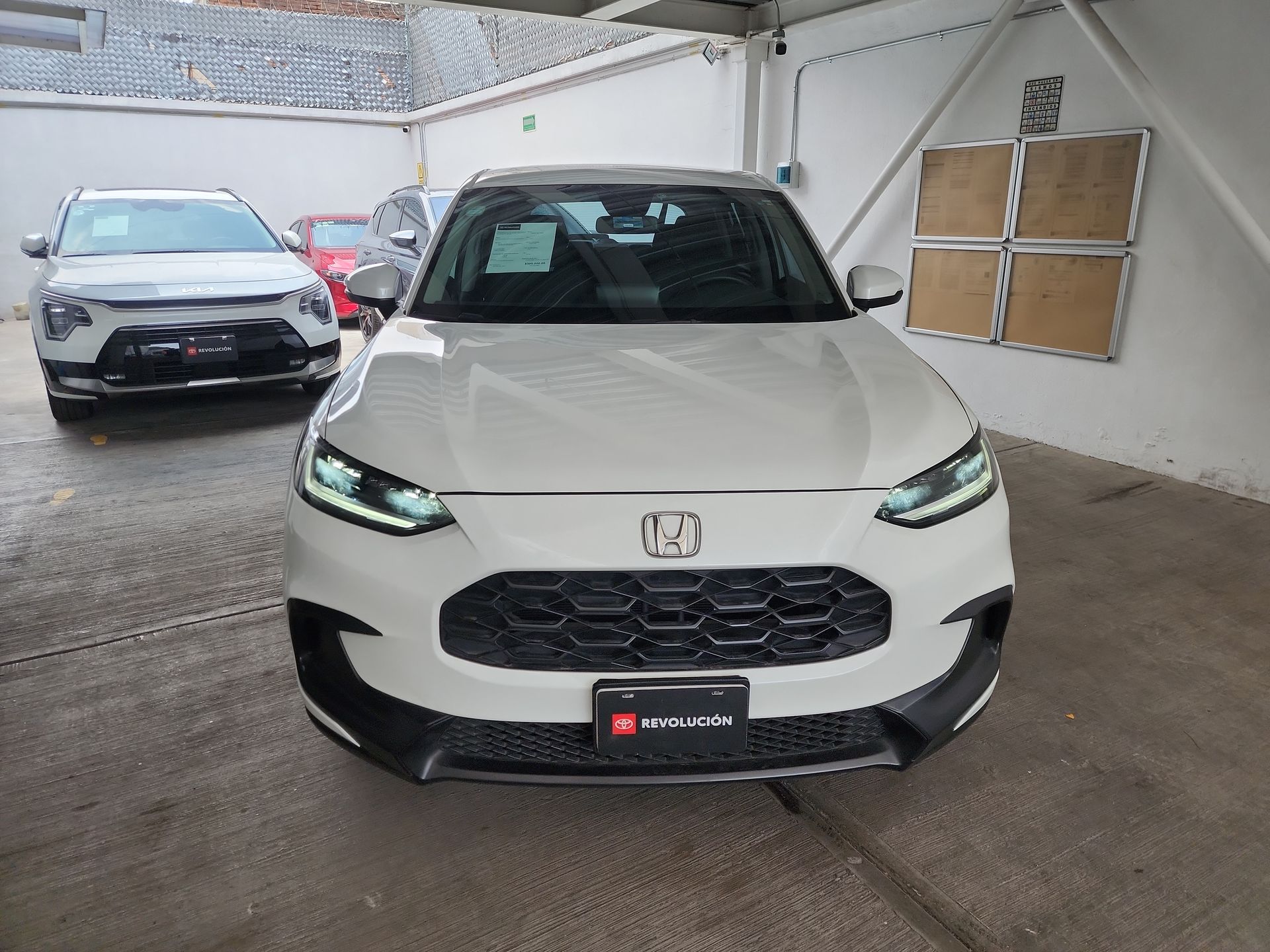 2023 Honda HR-V UNIQ CVT